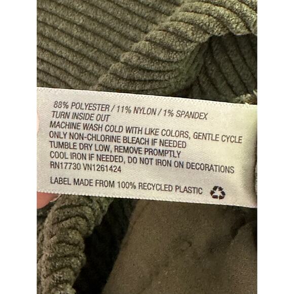 Wild Fable green corduroy pleated belted pants size 0 - Picture 4 of 9